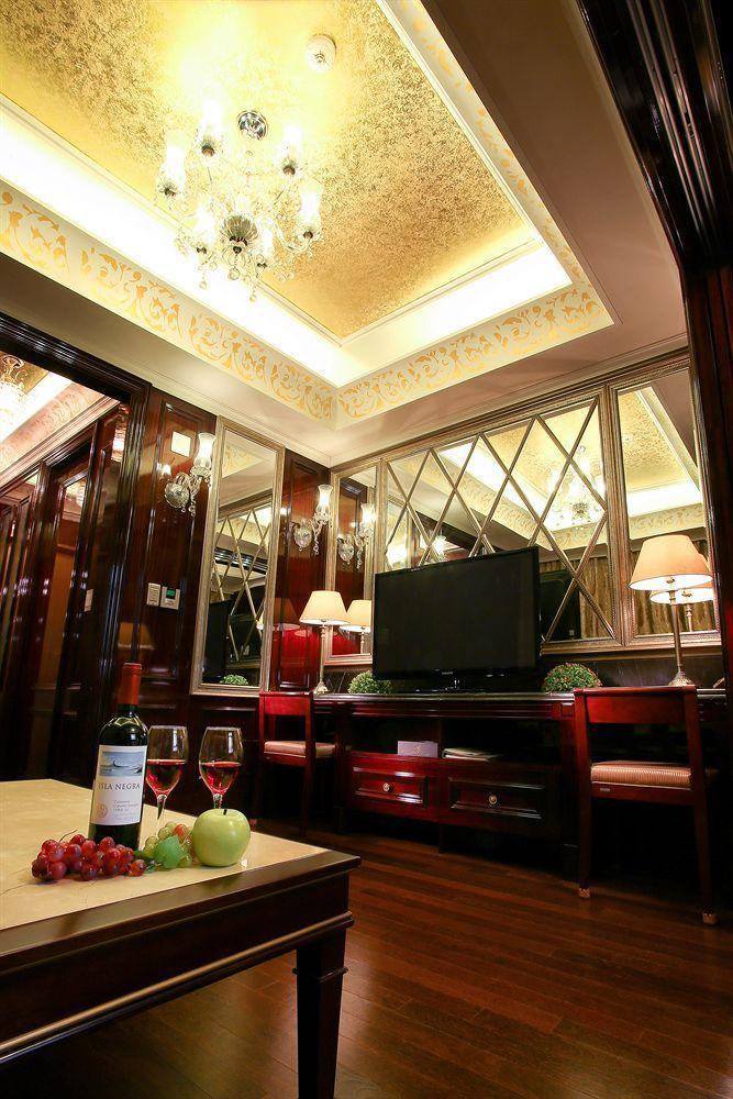Artnouveau Seocho 4*